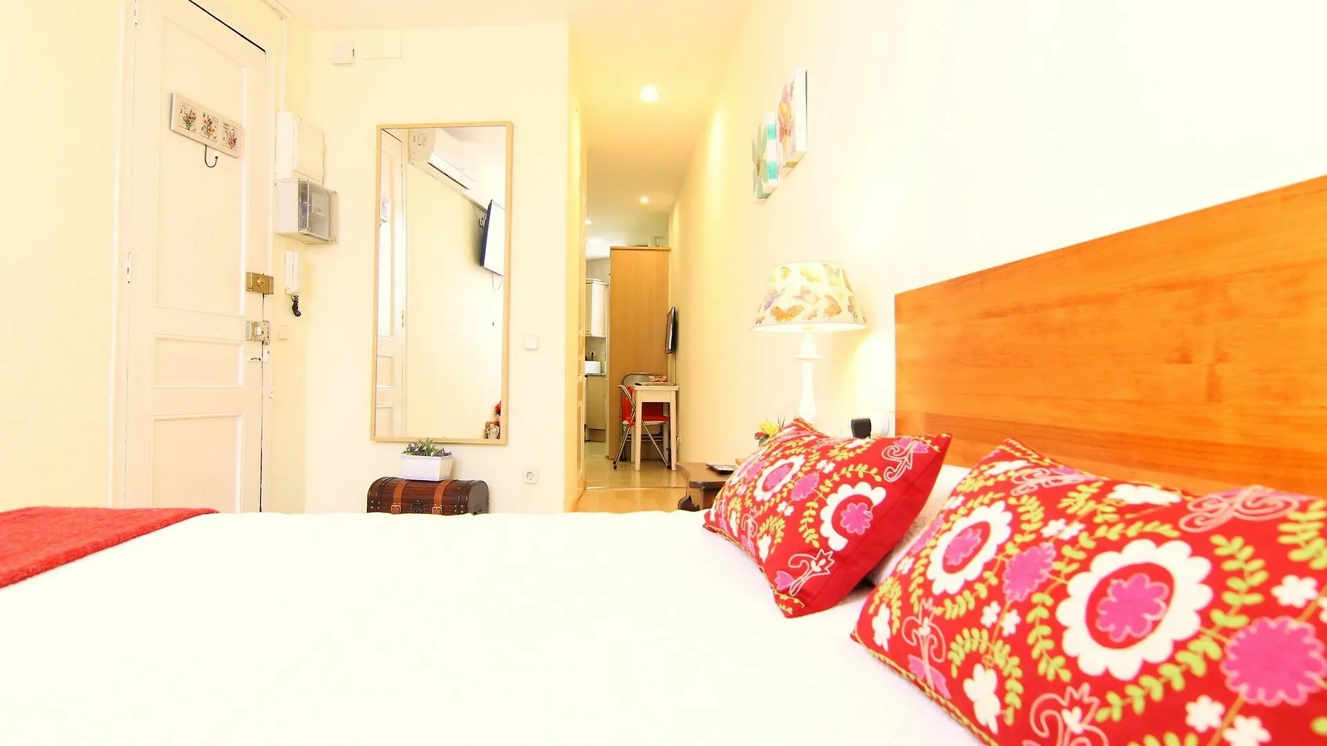 Apartment Sugar Barcelona Rentals Spain